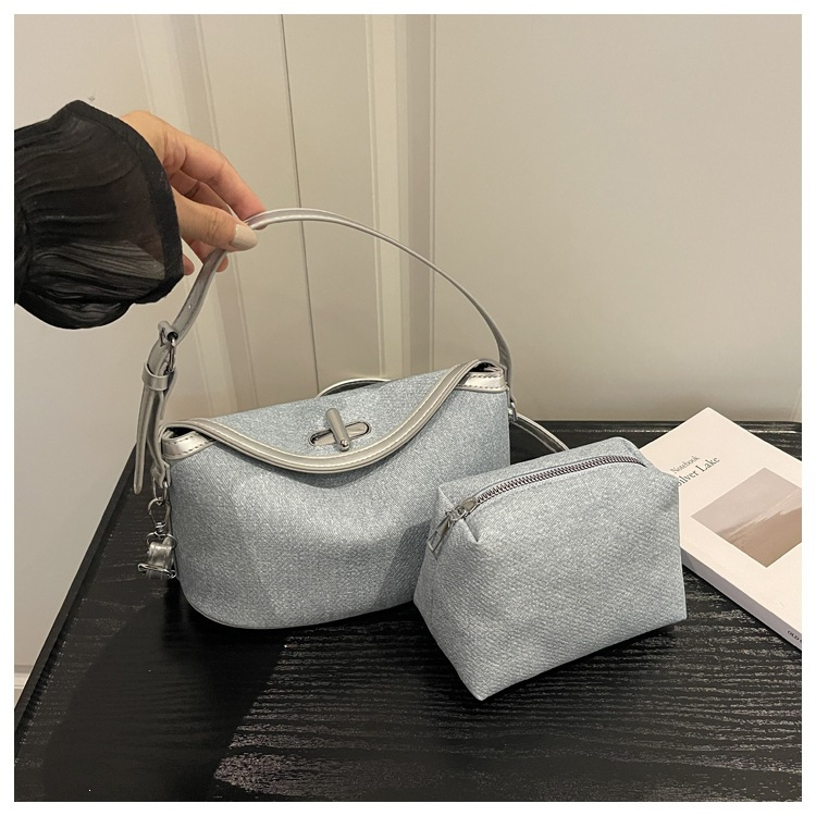 Bravhom Fashion Tas Denim Wanita Biru Tas Selempang Bahu Premium Set 2 in 1 Gratis Mini Pouch Vintage Casual BG20 Bravhom Fashion Tas Denim Wanita Biru Tas Selempang Bahu Premium Set 2 in 1 Gratis Mini Pouch Vintage Casual BG20 BravHom bag Kadonio Smart Home